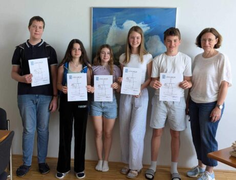 Mathematik und Physik Miniolympiade