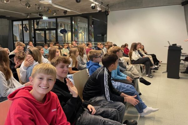 2024-11-19-wallerergym-extremismus-workshoptag003