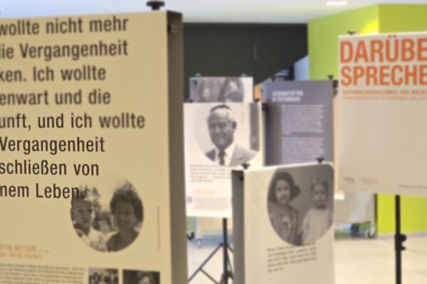 2025-03-14-geschichte-wanderausstellung-darueber-sprechen (12)