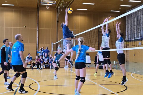 2025-11-15-sport-lehrer-volleyballturnier-peuerbachgymnasium (3)