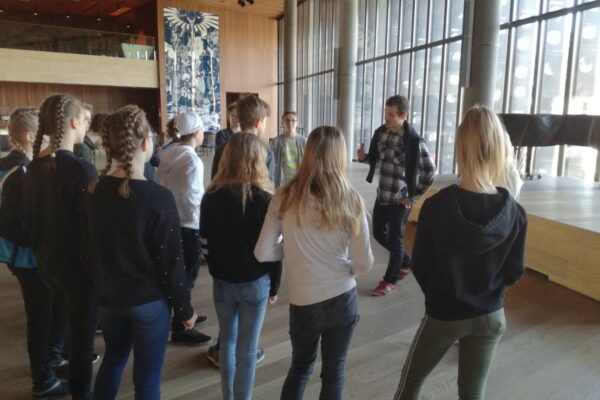 2019-03-29-musiktheater-fuehrung002