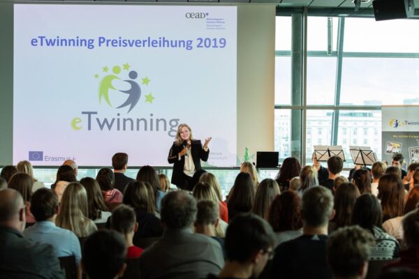 2019-10-10-wallerergym-etwinning-guetesiegel-sonderpreis-werte-wagen003