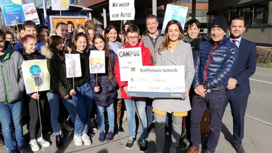 OÖN: Die Welser Gymnasiasten rufen an zwei Schulen den Klimanotstand aus