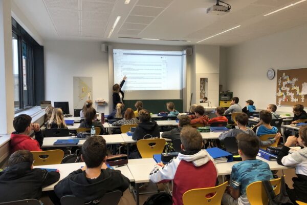 2019-11-22-ooen-zeitungsprojekt1002