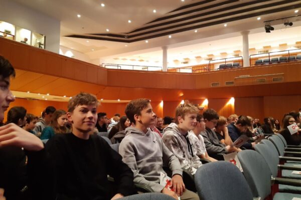 2019-12-03-HIV-Aids-Vortrag001