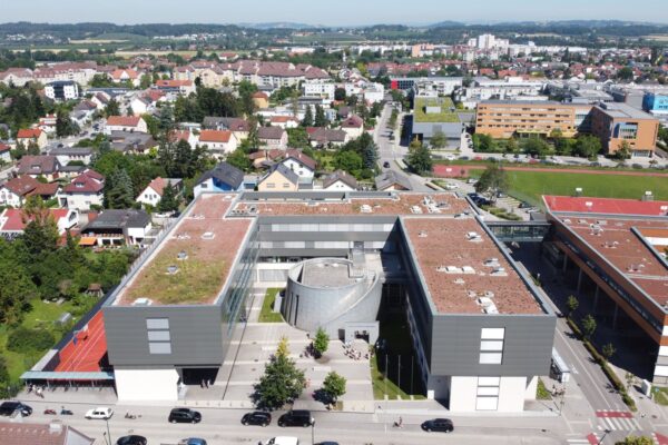 2020-08-28-wallerergym-haus-blick-von-oben