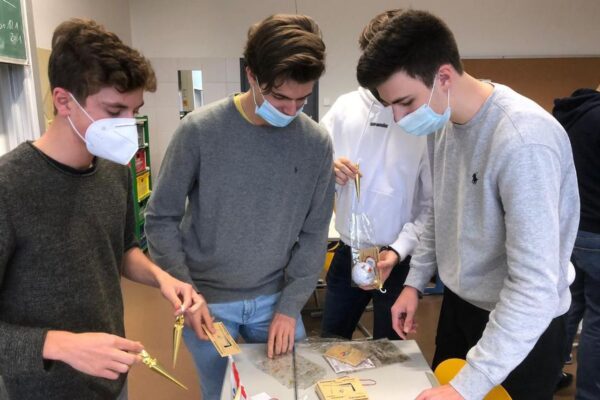 2021-01-05-weihnachtspackerl-haus-courage003