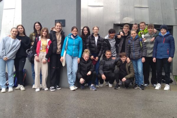 2022-03-31-lm-schwimmen001