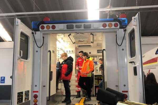 2023-02-10-wallerergym-walli-helping-hands003