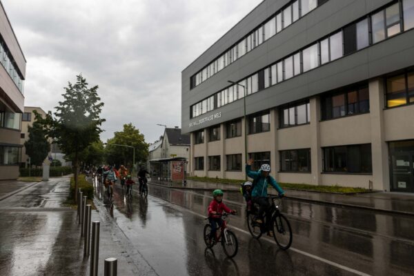 2023-07-05-meet-and-bike-critical-mass (8)