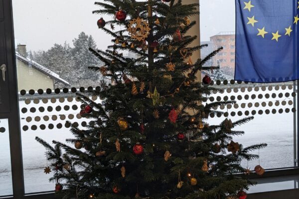 2023-11-30-wallerergym-weihnachten003